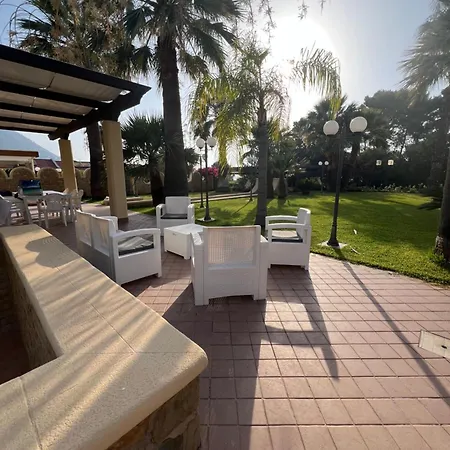 Lipari Villa *